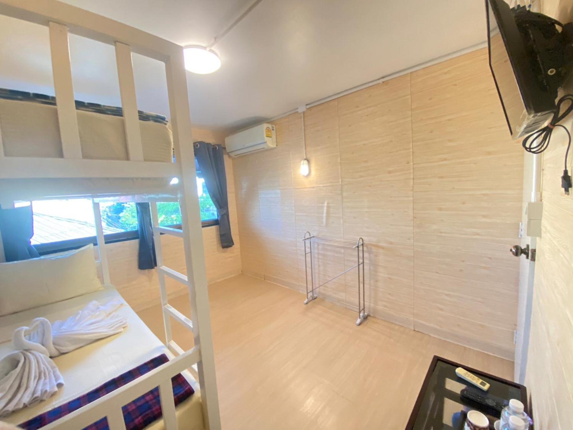 Steve Lady Hostel Bangkok Exterior foto